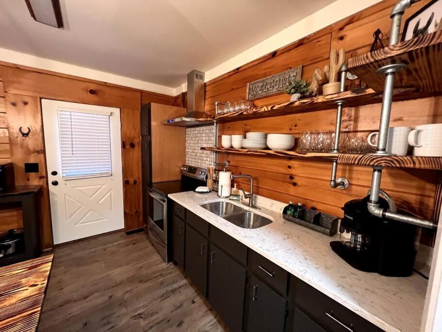 The Horse Cabin At Natural State Cabins Morning Star Bagian luar foto